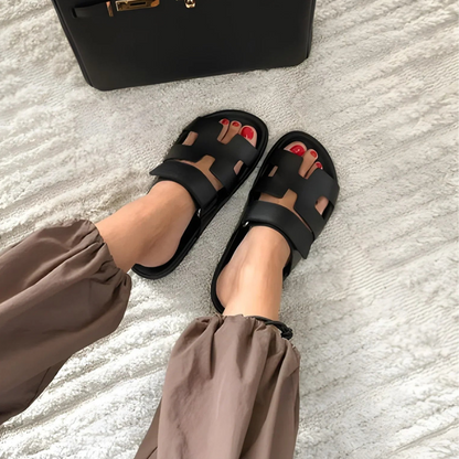 ANDREA™  | Sandalia elegante