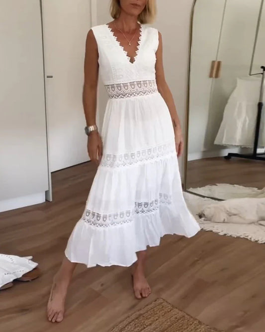 ANDREA™ | Vestido de encaje con cuello en V