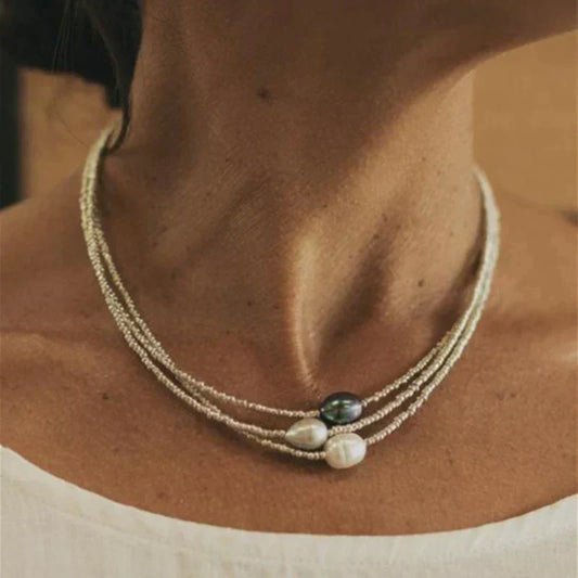 Collar vintage con perlas