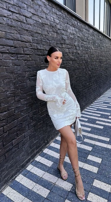 MÓNICA - ELEGANTE VESTIDO DE BORDADO