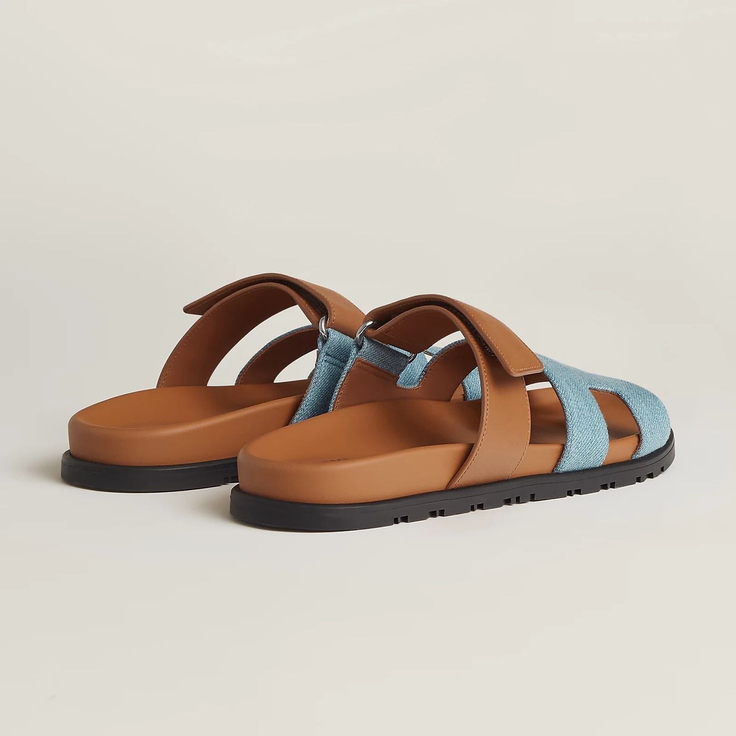 ANDREA™  | Sandalia elegante